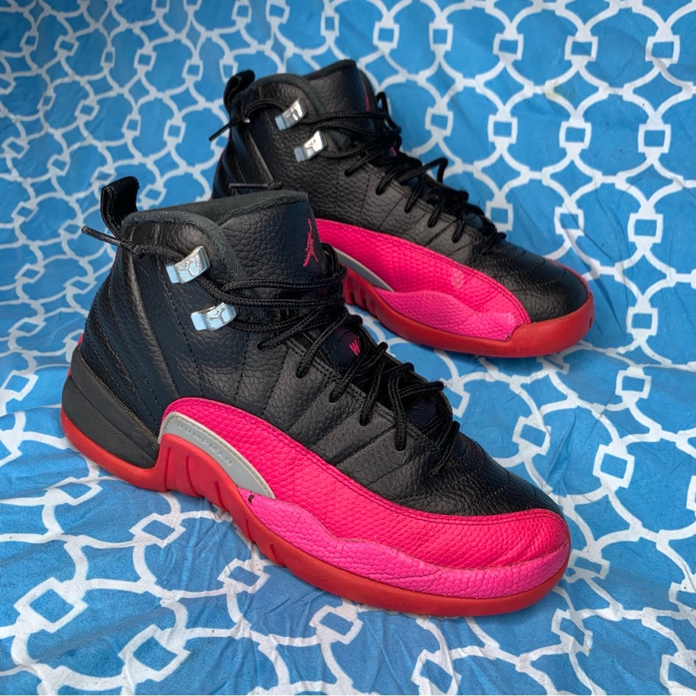 Nike Women’s size 7 Air Jordan 12 deadly pink retro og ladies wmns sneakers rare